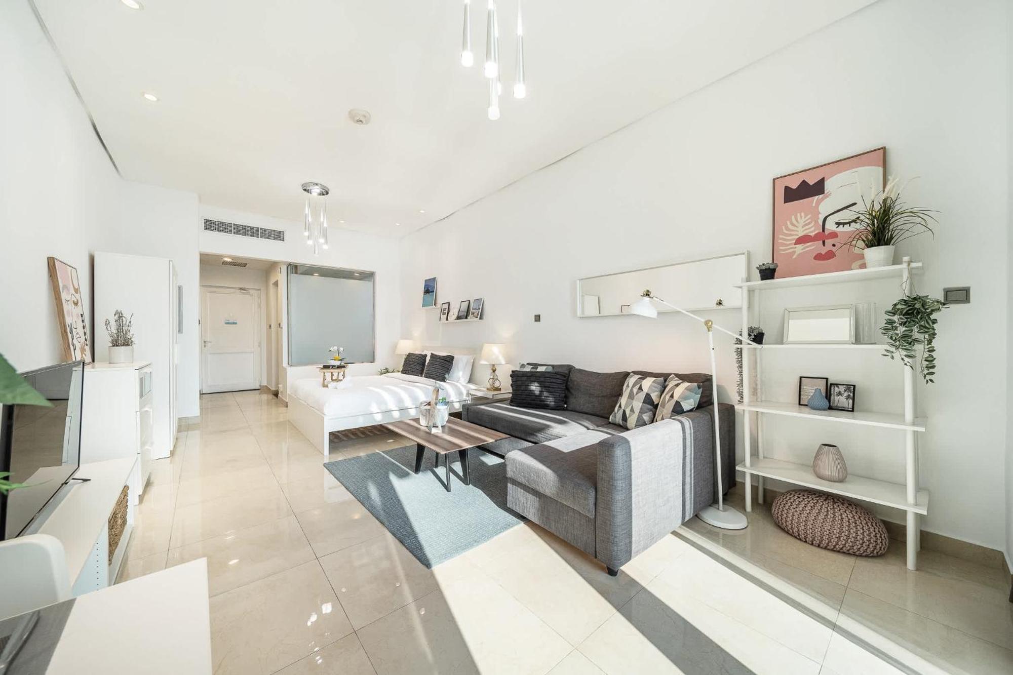 Airstay - Bright - Sea View - Palm Jumeirah - Monthly Offer Available Apartment